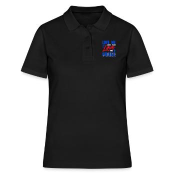 Aime-moi comme tu aimes la police cool retro - Polo Femme - noir - Devant - Ailine (174cm)