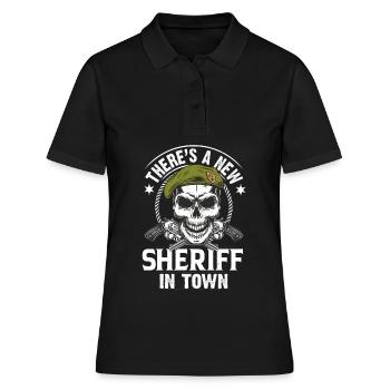 Marque de pistolet revolver Sheriff Town - Polo Femme - noir - Devant - Ailine (174cm)