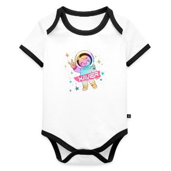 XAVIER - Beau nom de garçon avec astronaute mignon - Body Bébé bio contrasté manches courtes - blanc/noir  - Devant