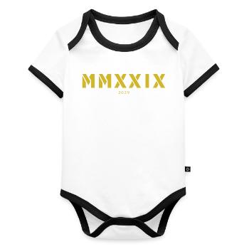Römische Zahl Geburtsjahr Made in 2029 - Baby Bio-Kurzarm-Kontrastbody - Weiß/Schwarz  - Vorne
