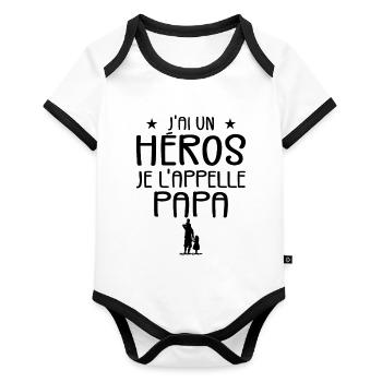 J'ai Un Héros et Je L'appelle Papa - Enfant Papa - Body Bébé bio contrasté manches courtes - blanc/noir  - Devant