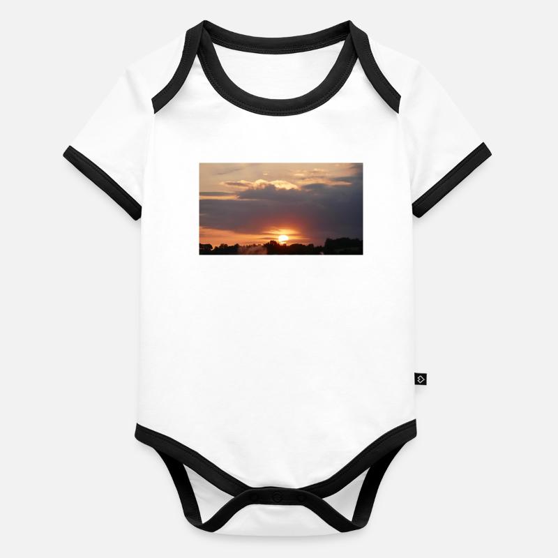 Un magnifique coucher de soleil Body Bébé bio contrasté manches courtes
