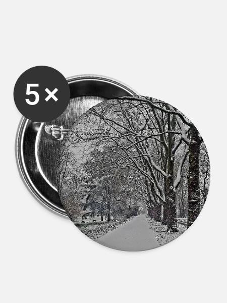 Winterallee im Schneefall - Buttons mittel 32 mm (5er Pack) - Weiß