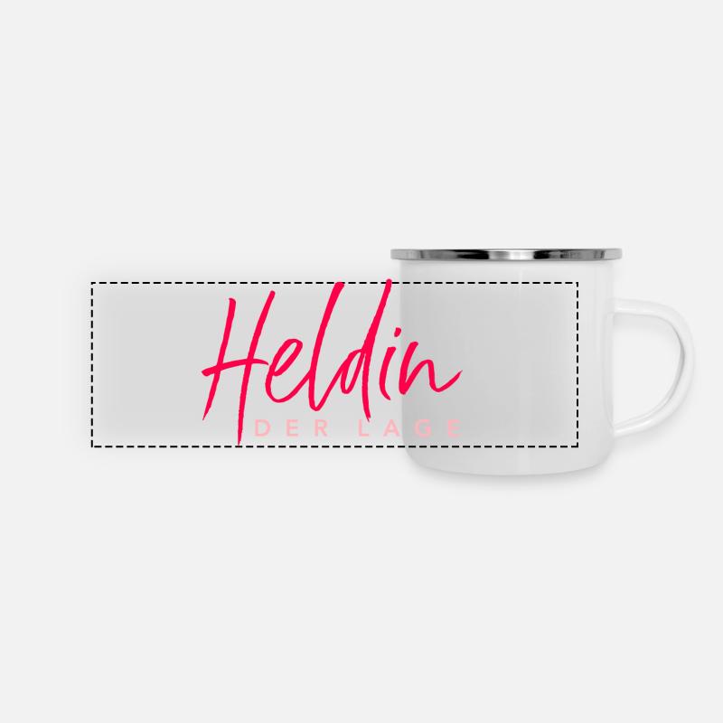 Heldin der Lage - Panorama Emaille-Tasse - Weiß