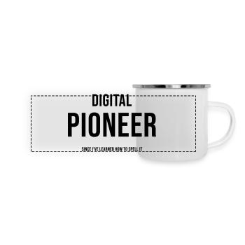 Digital Pioneer Since I ve learned how to spell it - Panorama Emaille-Tasse - Weiß - Vorne