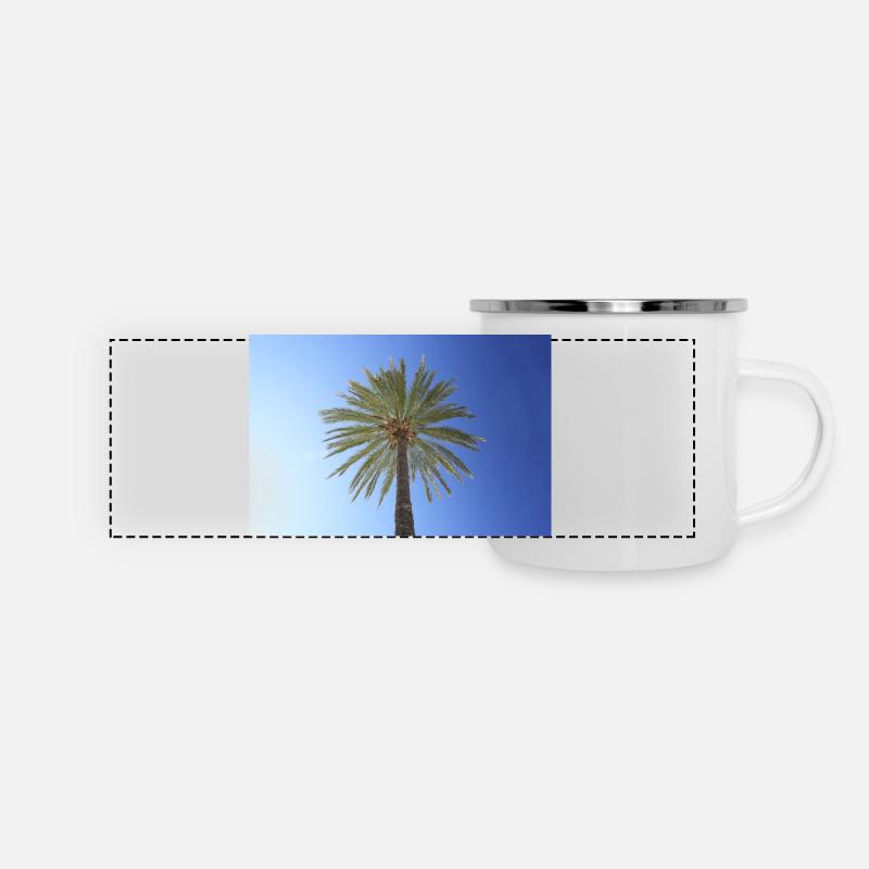 Palme mit blauem Himmel - Urlaubsfeelinge - Panorama Emaille-Tasse - Weiß