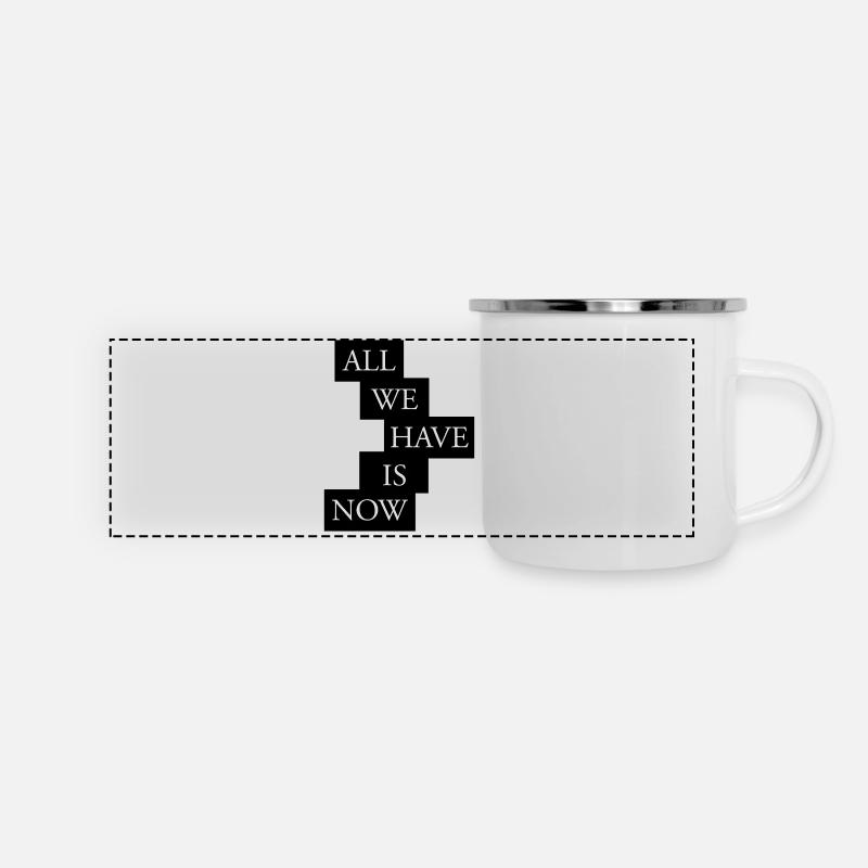 Tout ce qu’il nous reste, c’est maintenant - Blanc/Noir - Mug panoramique émaillé - blanc
