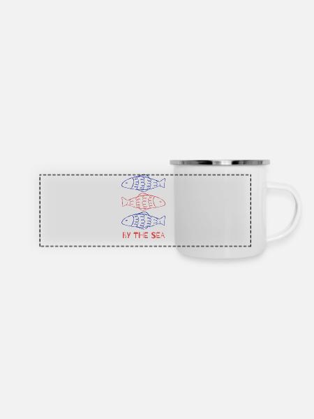 Sardinen am Meer - Panorama Emaille-Tasse - Weiß