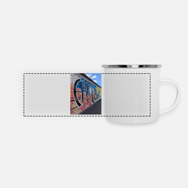 Straßenkunst. Berliner Mauer - Panorama Emaille-Tasse - Weiß