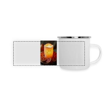 Bougie allumée à l’orange sanguine sur bois rustique - Mug panoramique émaillé - blanc - Devant