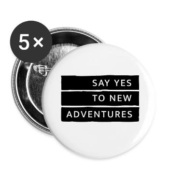 Adventures - Cadeau de voyage aventure avec typographie - Lot de 5 petits badges (25 mm) - blanc - Devant
