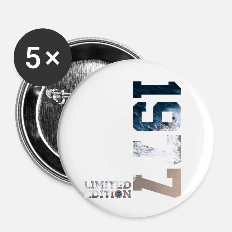49E ANNIVERSAIRE ÉDITION LIMITÉE 1977 - Lot de 5 petits badges (25 mm) - blanc