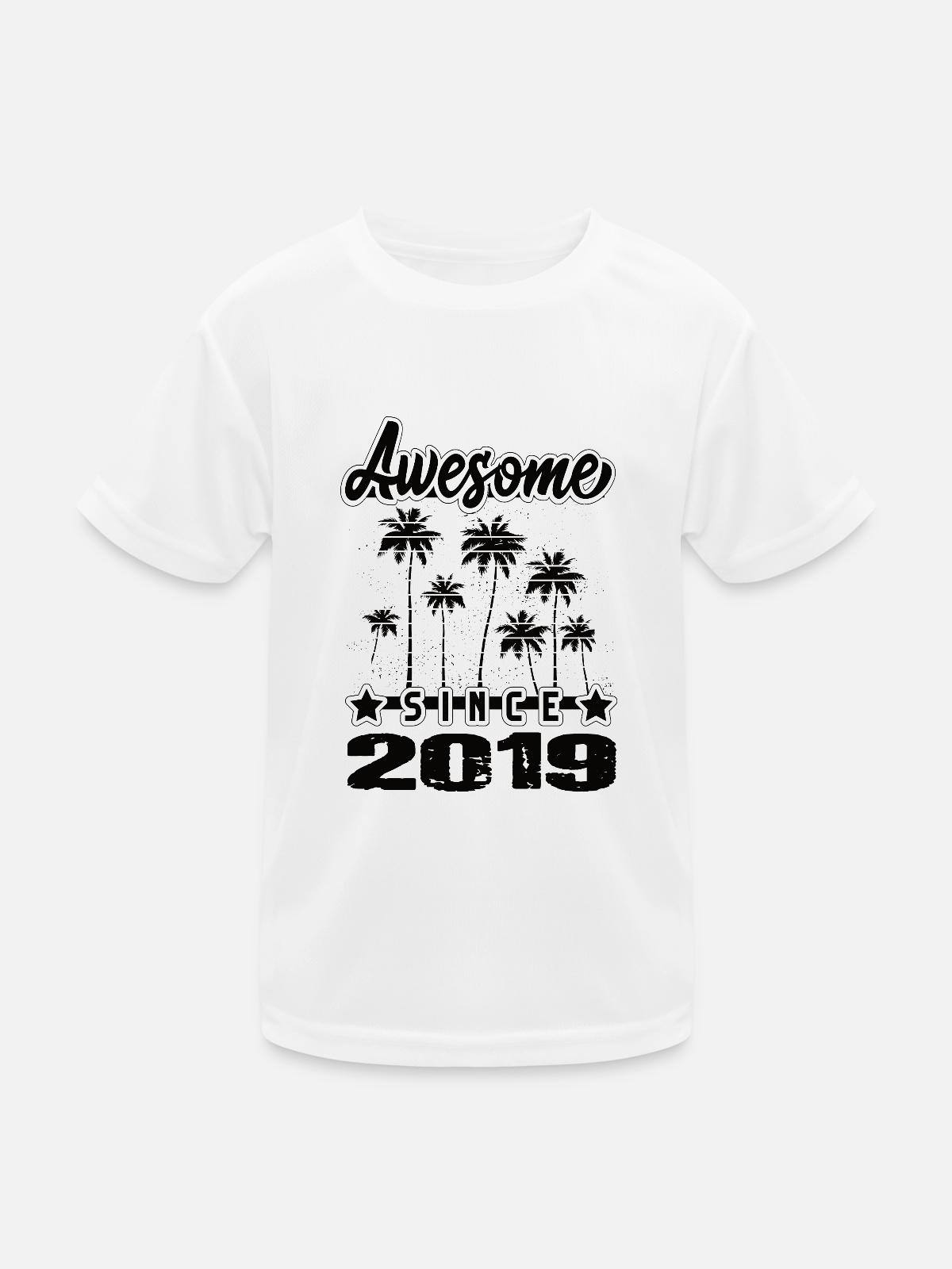 Awesome Since 2019 - Kinder Funktions-T-Shirt - Weiß - Vorne