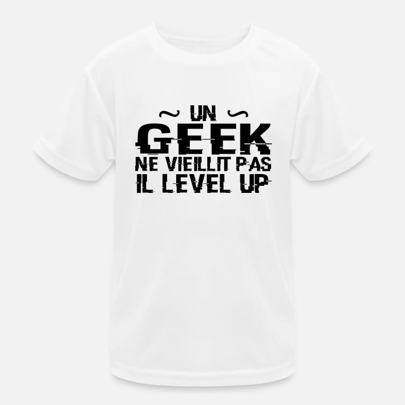 A geek doesn't get old he level up Kids Functional T-Shirt