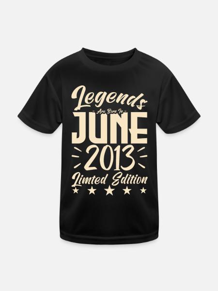 Geboren Juni 2013 Geburtstagsgeschenk 2013. - Kinder Funktions-T-Shirt - Schwarz - Vorne