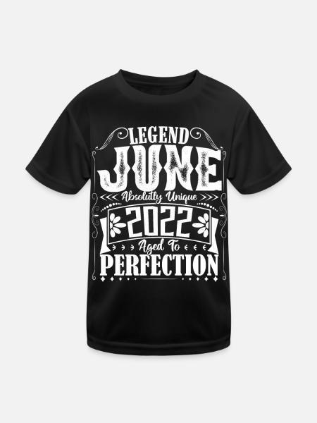 Juni 2022. Geburtstag Juni 2022 Geschenk Juni 2022 - Kinder Funktions-T-Shirt - Schwarz - Vorne