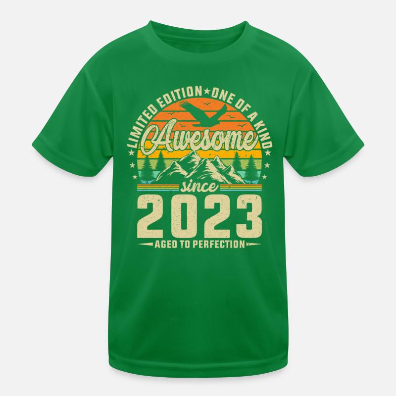 Design créatif de l’anniversaire du Nouvel An 2023 T-shirt sport Enfant