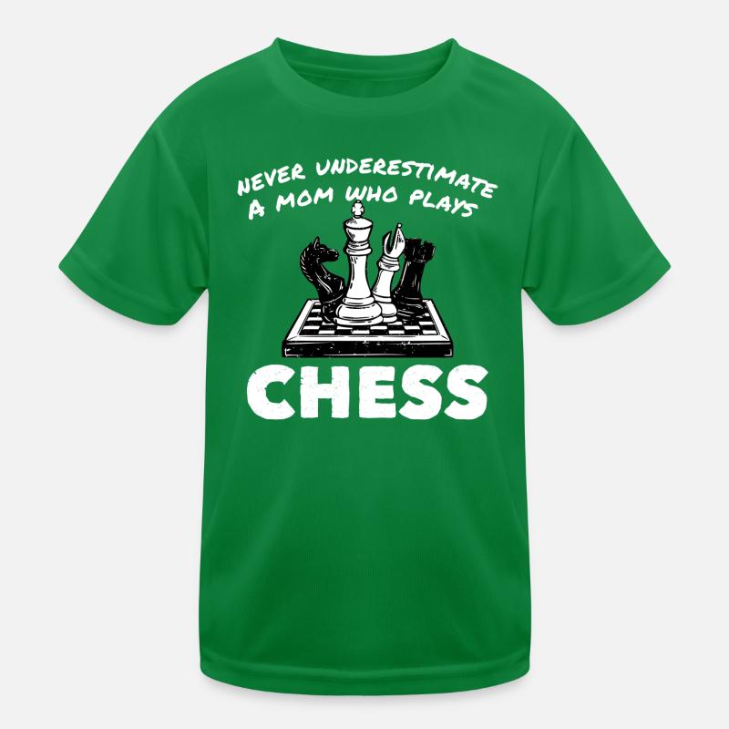 Unterschätze niemals eine Mutter die Schach spielt Kinder Funktions-T-Shirt