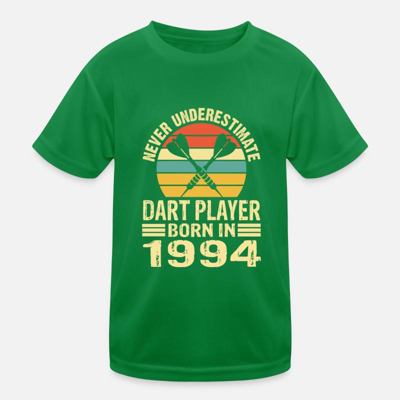 Never Underestimate Dart Player Born In 1994 Kinder Funktions-T-Shirt