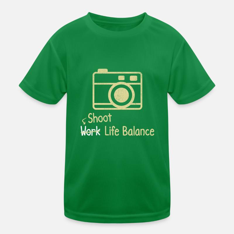 Shoot Life Balance Photographer Work Kinder Funktions-T-Shirt
