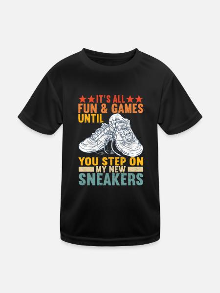 Sneakerhead Sneaker Collector - Kids Functional T-Shirt - black - Front