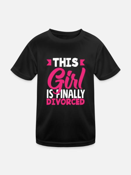 This Girl Is Finally Divorced Celebrate - Kids Functional T-Shirt - black - Front