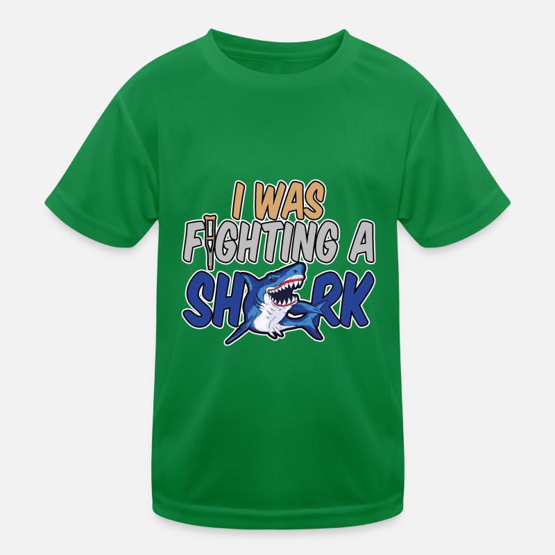 I Was Fighting A Shark 4 Kinder Funktions-T-Shirt