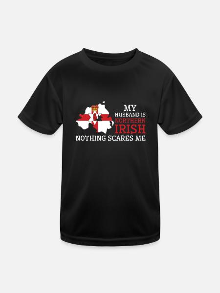 Nichts macht mir Angst Meine Frau ist Nordirin - Kinder Funktions-T-Shirt - Schwarz - Vorne