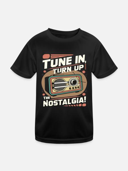 Tune In, Turn Up the Nostalgia with Vintage Radio - Kinder Funktions-T-Shirt - Schwarz - Vorne