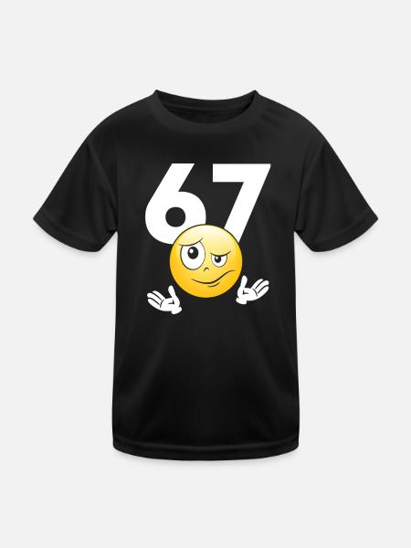 Numer 67 z emotikonem - Kinder Funktions-T-Shirt - Schwarz - Vorne