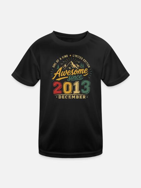 Vintage-Geburtstagsgeschenk für Dezember 2013 - Kinder Funktions-T-Shirt - Schwarz - Vorne