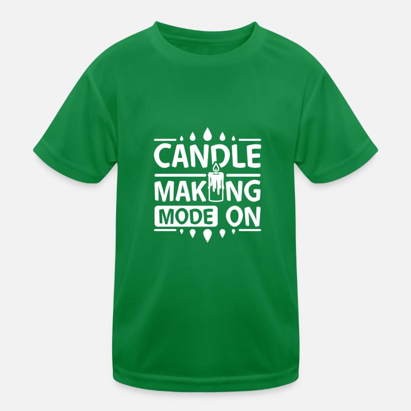 Candle making mode on Kinder Funktions-T-Shirt