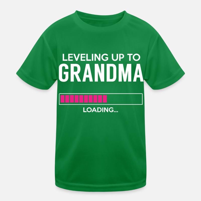 Leveling up to grandma - Loading Kinder Funktions-T-Shirt