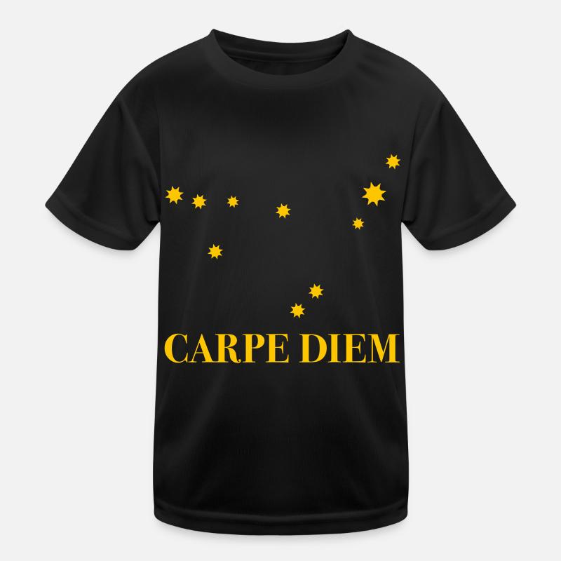 Carpe Diem nutze den Tag Sternbild Steinbock Deneb Kinder Funktions-T-Shirt