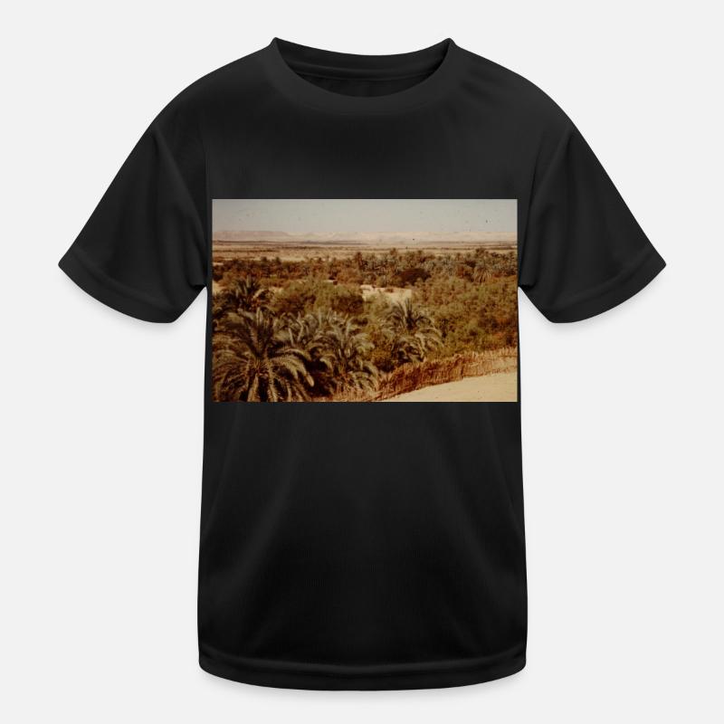 A Tree And Good Sky Kinder Funktions-T-Shirt