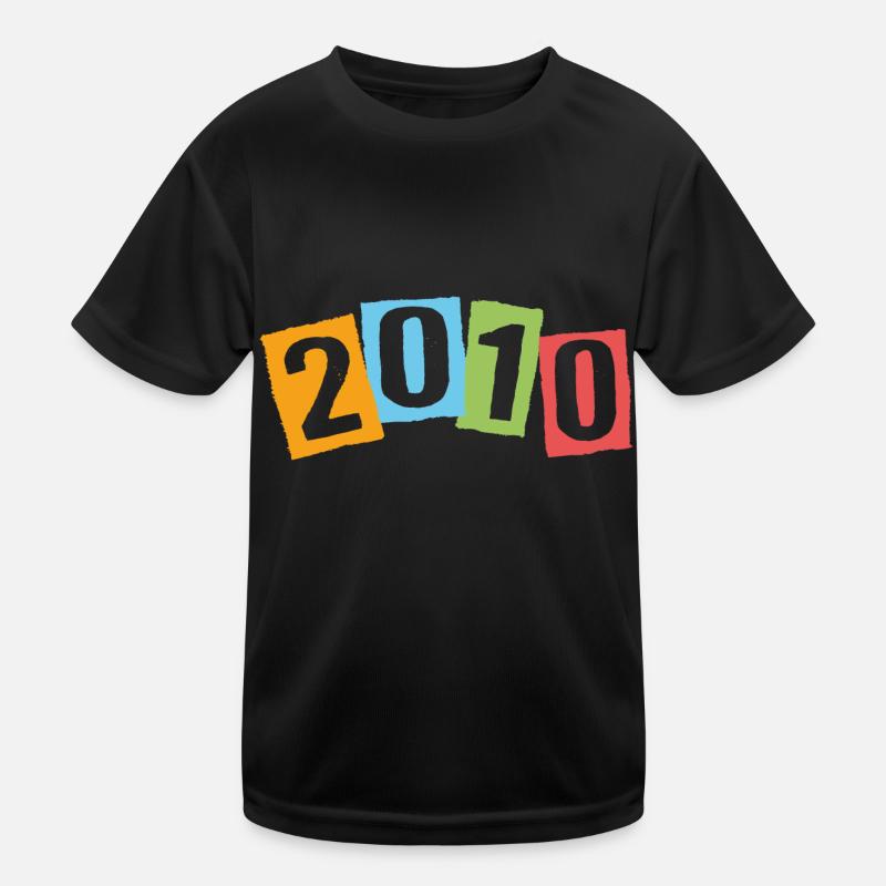 Geboren 2010 – Geburtstag mit großen bunten Zahlen Kinder Funktions-T-Shirt