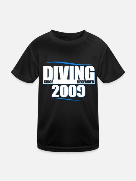 Anniversaire du plongeur - Plongée depuis décembre 2009 - T-shirt sport Enfant - noir - Devant