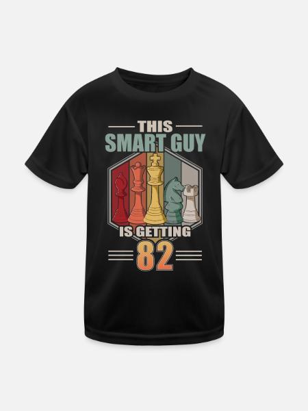Smart Guy Is Getting 82 Retro Schach 82 Geburtstag - Kinder Funktions-T-Shirt - Schwarz - Vorne