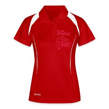 50 ans fais pas mon age anniversaire - Polo respirant Femme - blanc/marine - Devant