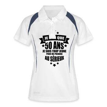 je n'ai que 50 ans je suis trop jeune - Polo respirant Femme - blanc/marine - Devant