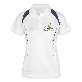 Une seule fille aime le matcha - Polo respirant Femme - blanc/marine - Devant