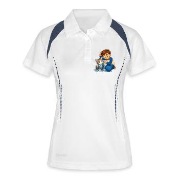 Junge befreit Katze sanft aus blauem Wollknäuel - Frauen Polo atmungsaktiv - Weiß/Navy - Vorne