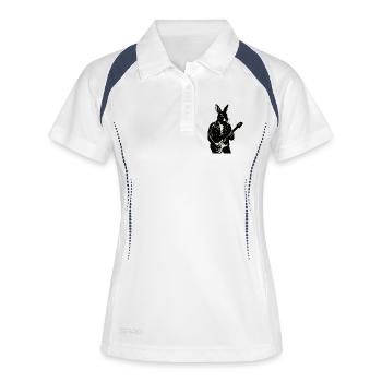 Rabbit in Leather spielt Gitarre - Frauen Polo atmungsaktiv - Weiß/Navy - Vorne