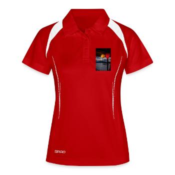 Abendliche Laternen über Wasser - Frauen Polo atmungsaktiv - Weiß/Navy - Vorne