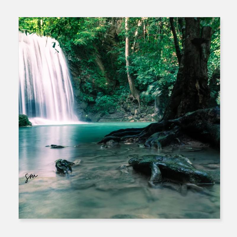 Cascade verte dans la forêt Poster 20 x 20 cm