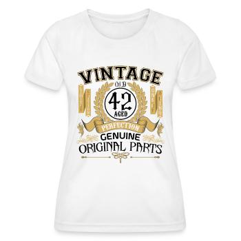 Vintage 42 ans - cadeau d'anniversaire 42 ans !!! - T-shirt sport Femme - blanc - Devant - AI Model Female 172 dark (172cm)