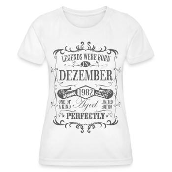 Retro Legenden werden im Dezember 1982 geboren - Frauen Funktions-T-Shirt - Weiß - Vorne - AI Model Female 172 dark (172cm)
