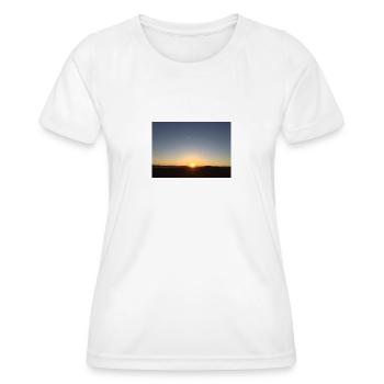 Lever du soleil - T-shirt sport Femme - blanc - Devant - AI Model Female 172 dark (172cm)