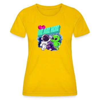 We Are Here Space Crew – Alien-Zeichentrickserie - Frauen Funktions-T-Shirt - Eigelb - Vorne - AI Model Female 172 dark (172cm)