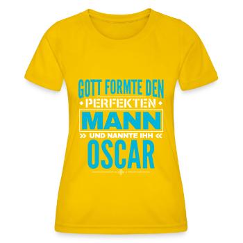 Oscar Name Design - Frauen Funktions-T-Shirt - Eigelb - Vorne - AI Model Female 172 dark (172cm)